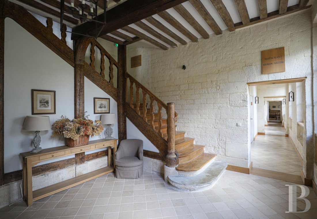 A large 18th century farmhouse and dovecote transformed into a hotel in the Oise, near Senlis - photo  n°12